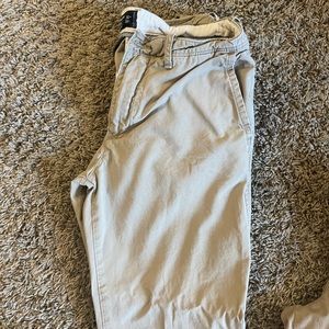 Abercrombie men’s slim straight khakis gently worn 30 x 32